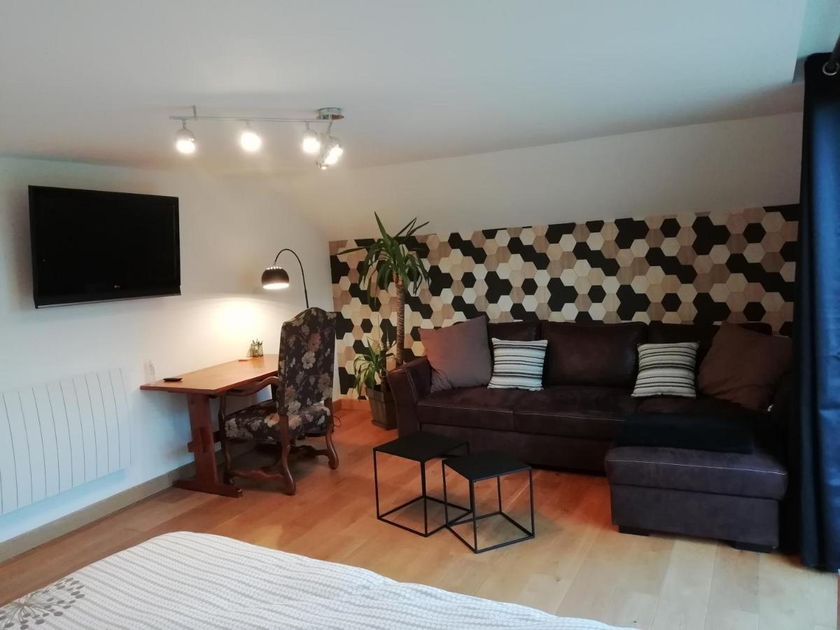Le Gite Du Chtihameau Avec Piscine Interieure Privative, Selon Date Bassee Εξωτερικό φωτογραφία